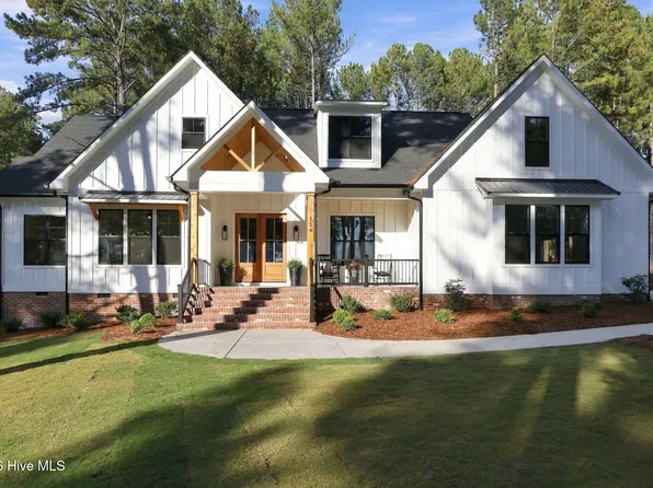 114 Glen Cove Lane, West End, NC 27376