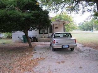 516 Cleveland Ave, Mcgregor, TX 76657