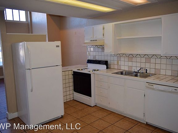 4th image of 102 E Duval St