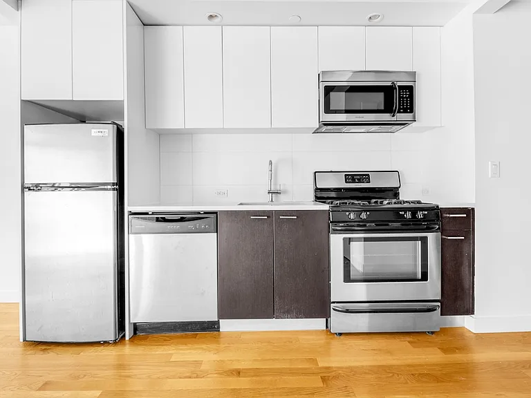 316 Bergen St #413 — Photo 6