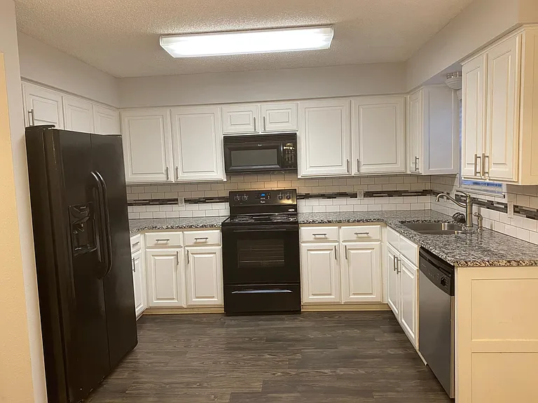 3 Stonecreek Ct — Photo 6