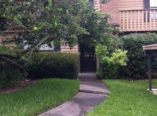 31 Cove Ln, Eustis, FL 32726