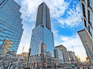 488 University Ave #3101, Toronto, ON M5G 0C1