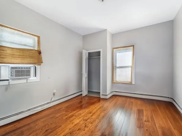 35 Lexington Avenue image 27 of 30