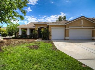 28823 Sunburst Dr, Menifee, CA 92584