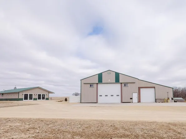 6209 Cassidy Road, Mineral Point, WI 53565