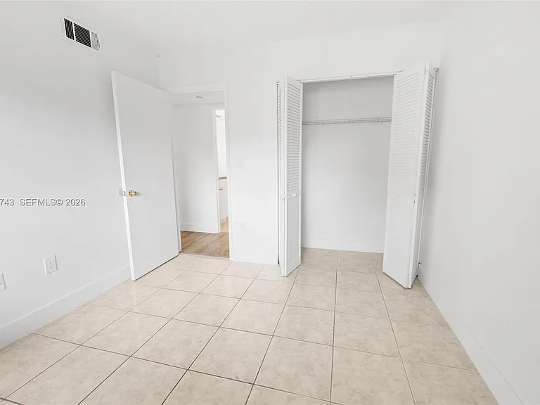 210 W Park Dr #2052 — Photo 12