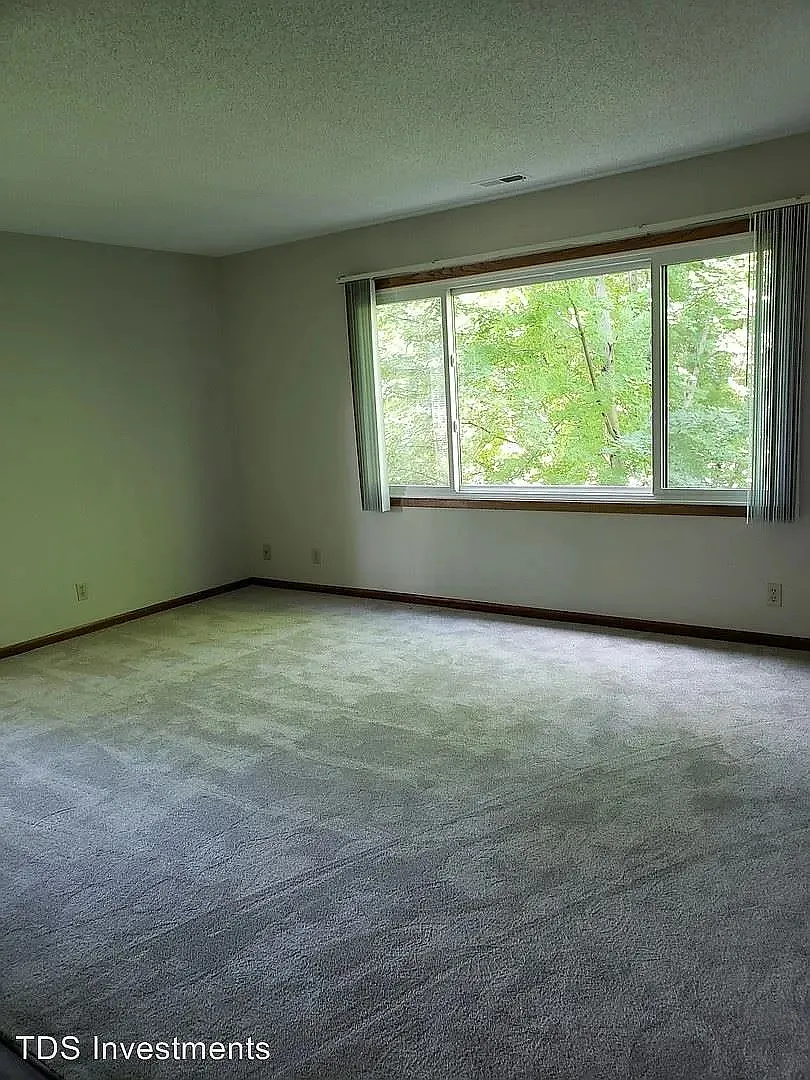 2 bed, 790 sqft, $950 — Photo 4