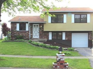 17710 Devon Dr, Country Club Hills, IL 60478