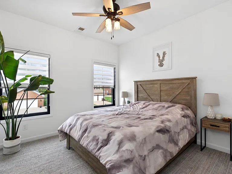 6582 Rosewood Ln — Photo 21