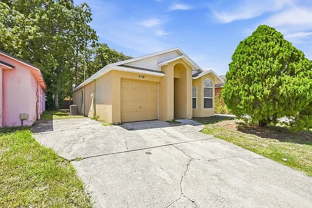 4758 Muir Vlg