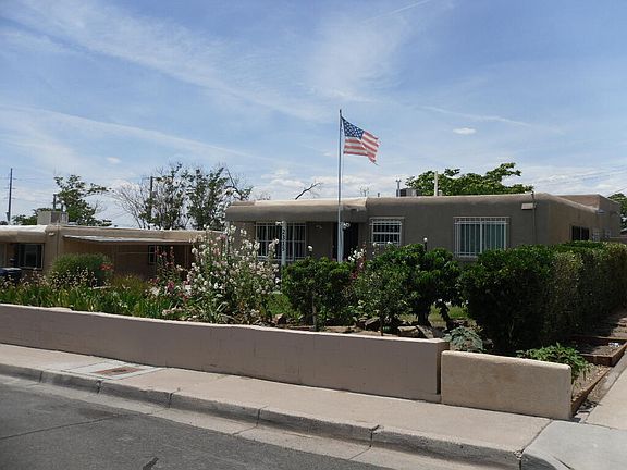2nd image of 2315 Cardenas Dr NE