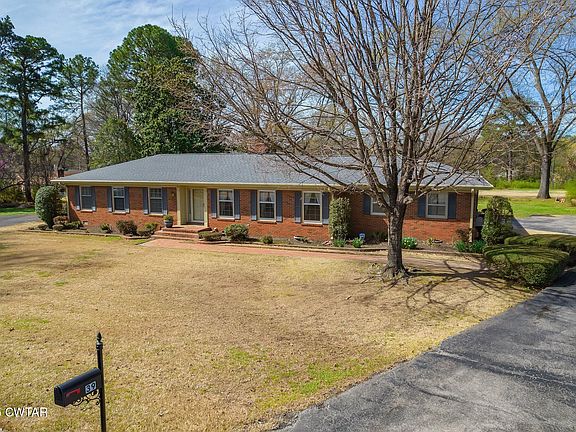 2nd image of 39 Wildwood Ln
