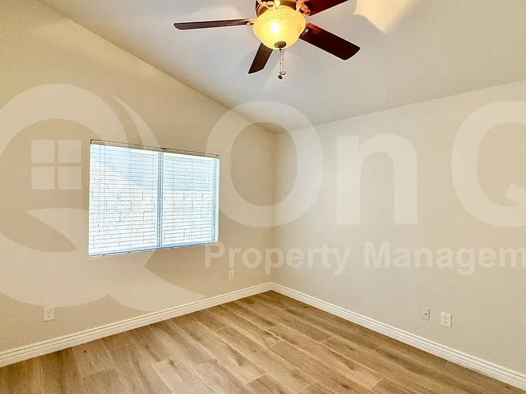 682 N Butte Ave — Photo 15
