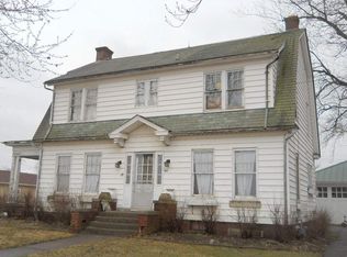 413 W Waterford St, Wakarusa, IN 46573