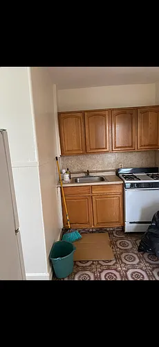 25 Clarendon Ave #1 Photo 1