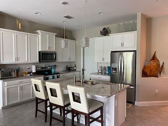 3rd image of 10425 Pilothouse Cir Unit 130