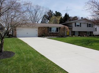 1900 Cheviot Hills Dr, Springfield, OH 45505