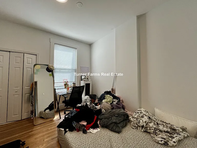 38 Newton St #2F — Photo 6
