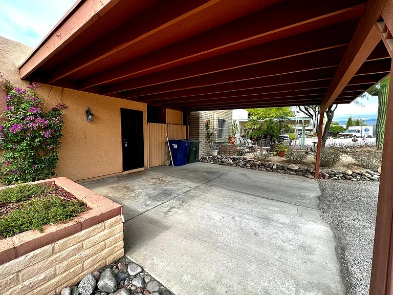 1422 S Moonflower Ln — Photo 4