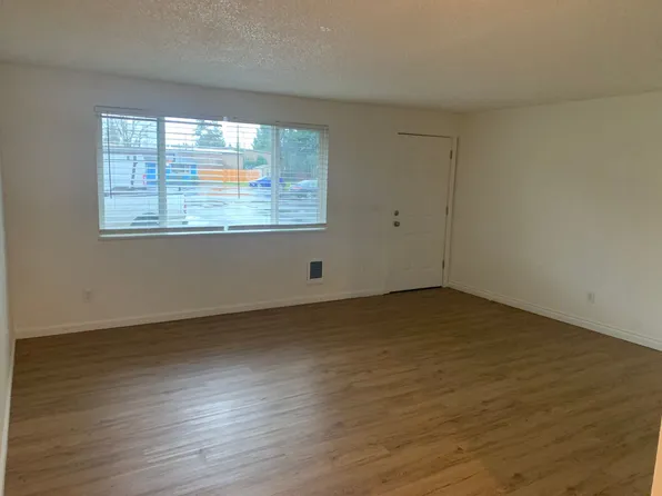 R2212 - Pinewood Apartments, 2212 Carlson Rd #H15, Vancouver, WA 98661