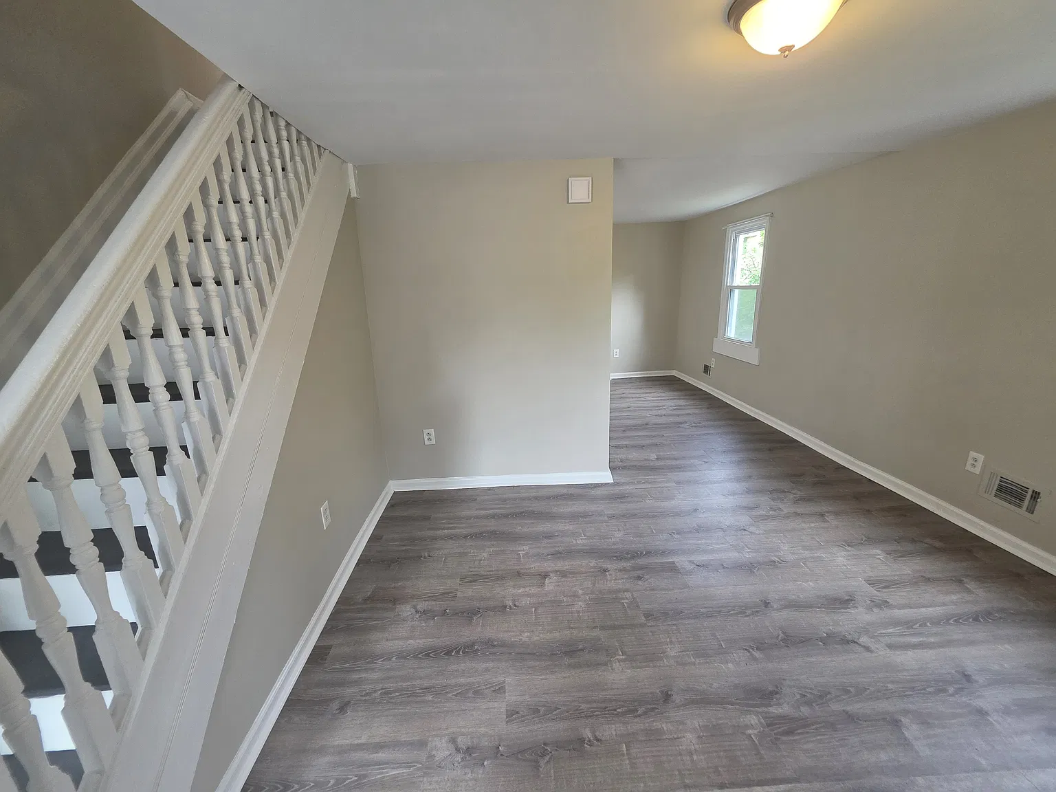 3 bed, 1177 sqft, $1,600 — Photo 4