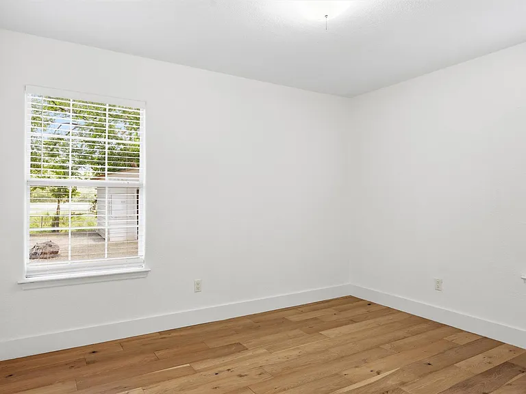 6802 Villita Avenida St — Photo 30