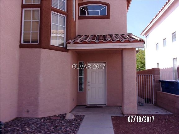 2nd image of 8961 Via Vista Cir