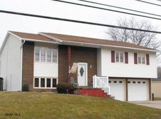 428 Puzzletown Rd, Duncansville, PA 16635