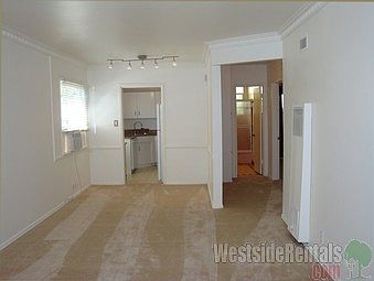1st image of 1229 Larrabee St APT 8