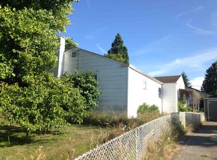 9415 12th Ave NE, Seattle, WA 98115