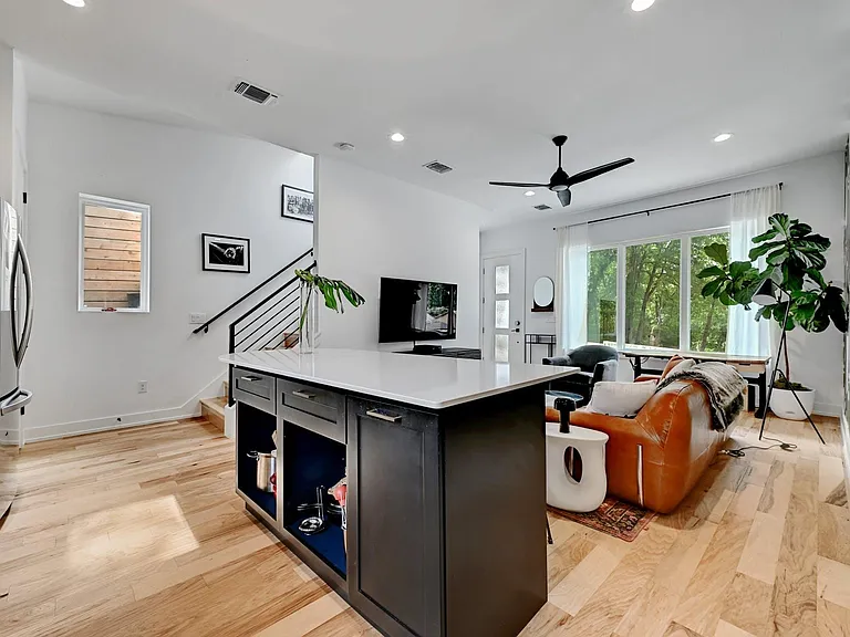 1407 Greenwood Ave #3 — Photo 8