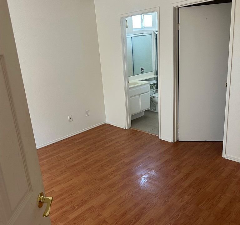 2nd image of 17944 Kendall Cir