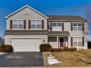 805 Tiffany Farms Rd, Antioch, IL 60002