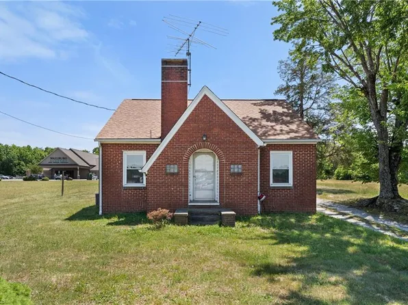 5358 Gumtree Rd, Winston Salem, NC 27107