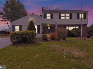 324 Bow Ln, Gilbertsville, PA 19525