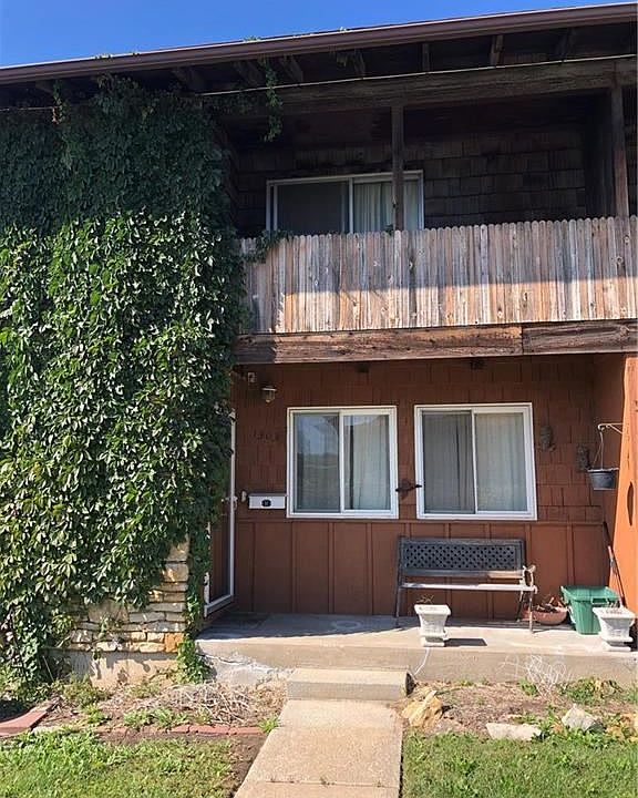 1st image of 1303 N 77th St