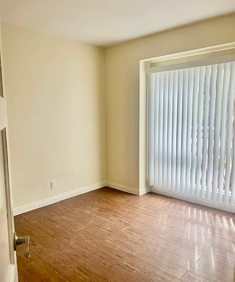 33 Granada Ave #A — Photo 5