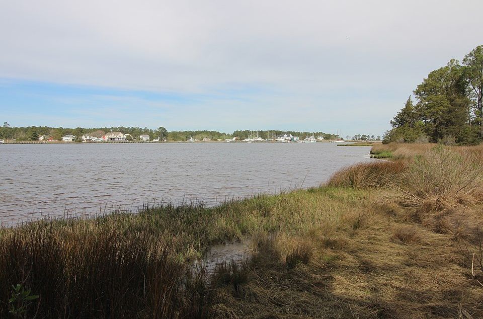 2nd image of 9 Mink Farm Rd