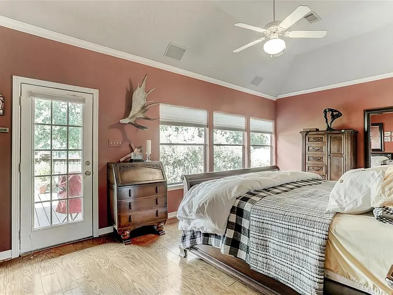 1706 Country Squire Dr — Photo 19