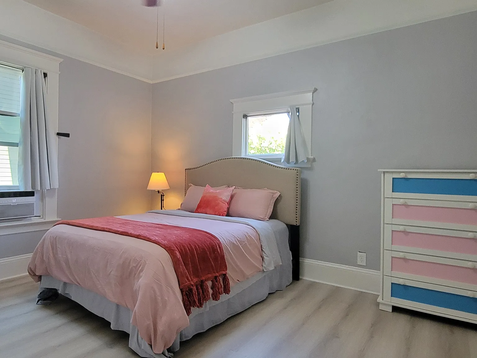 1141 Lafayette St — Photo 2