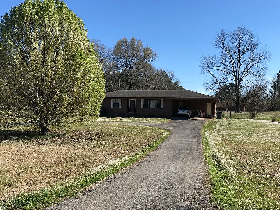 Circular paved driveway