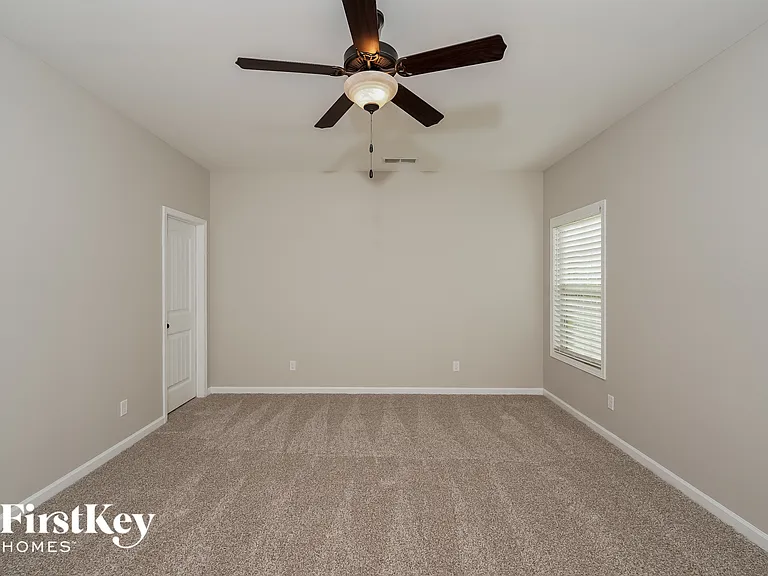 125 Ridgefield Ln — Photo 10