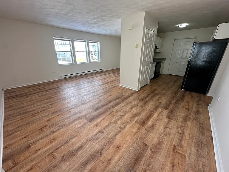 1453 Monroe Ave #1 — Photo 20