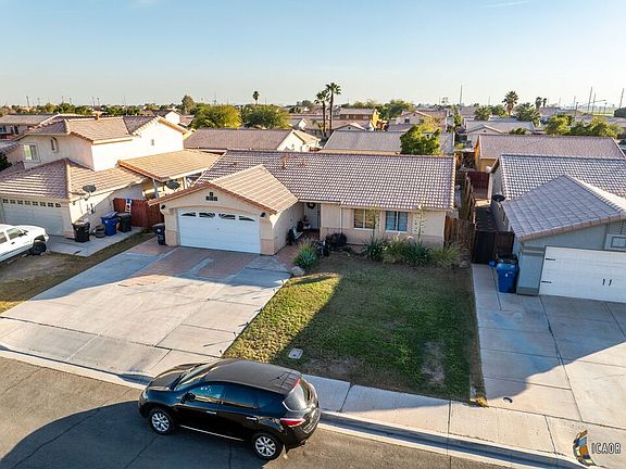 4th image of 678 Desert Willow St