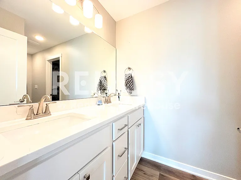 16643 Wilden Dr — Photo 21