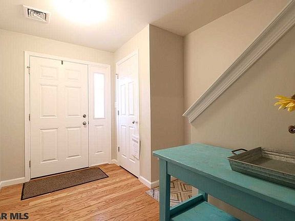 4th image of 247 Kestrel Ln