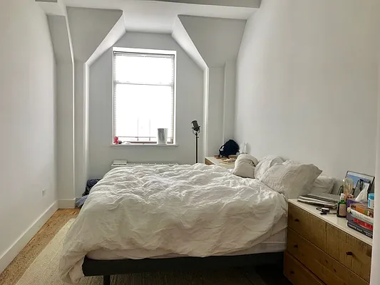 Rented by NY Living Solutions | media 4