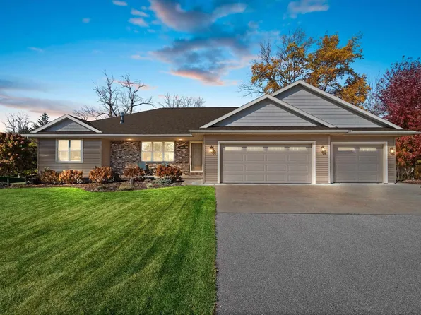 945 Tanglewood Dr, Little Suamico, WI 54141