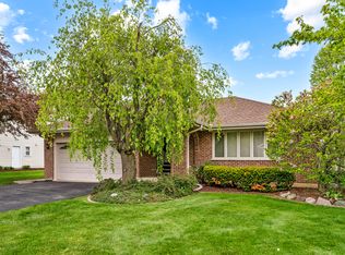 1281 Tracie Dr, Lake Zurich, IL 60047